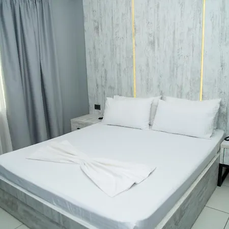 Rezort Diamma Golem (Tirana)