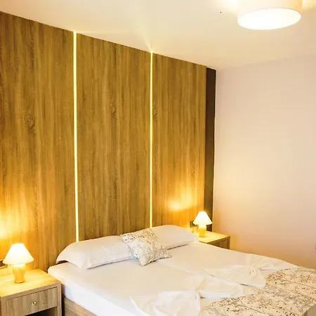 Diamma Golem (Tirana)