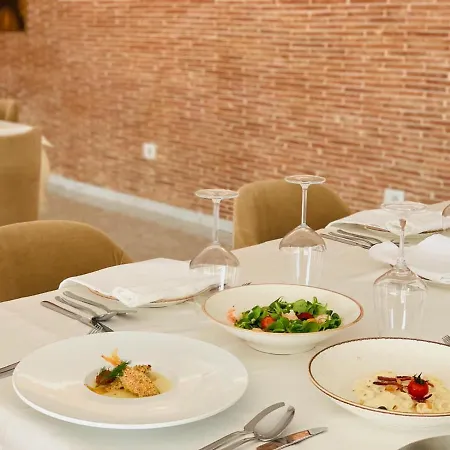 Diamma Station touristique Golem (Tirana)